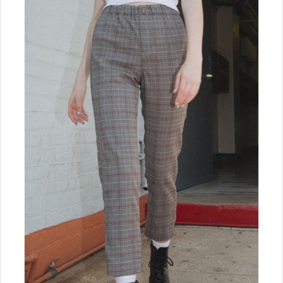 🌺 Brandy Melville Tildeen Pants 🌺 - Picture 5 of 6